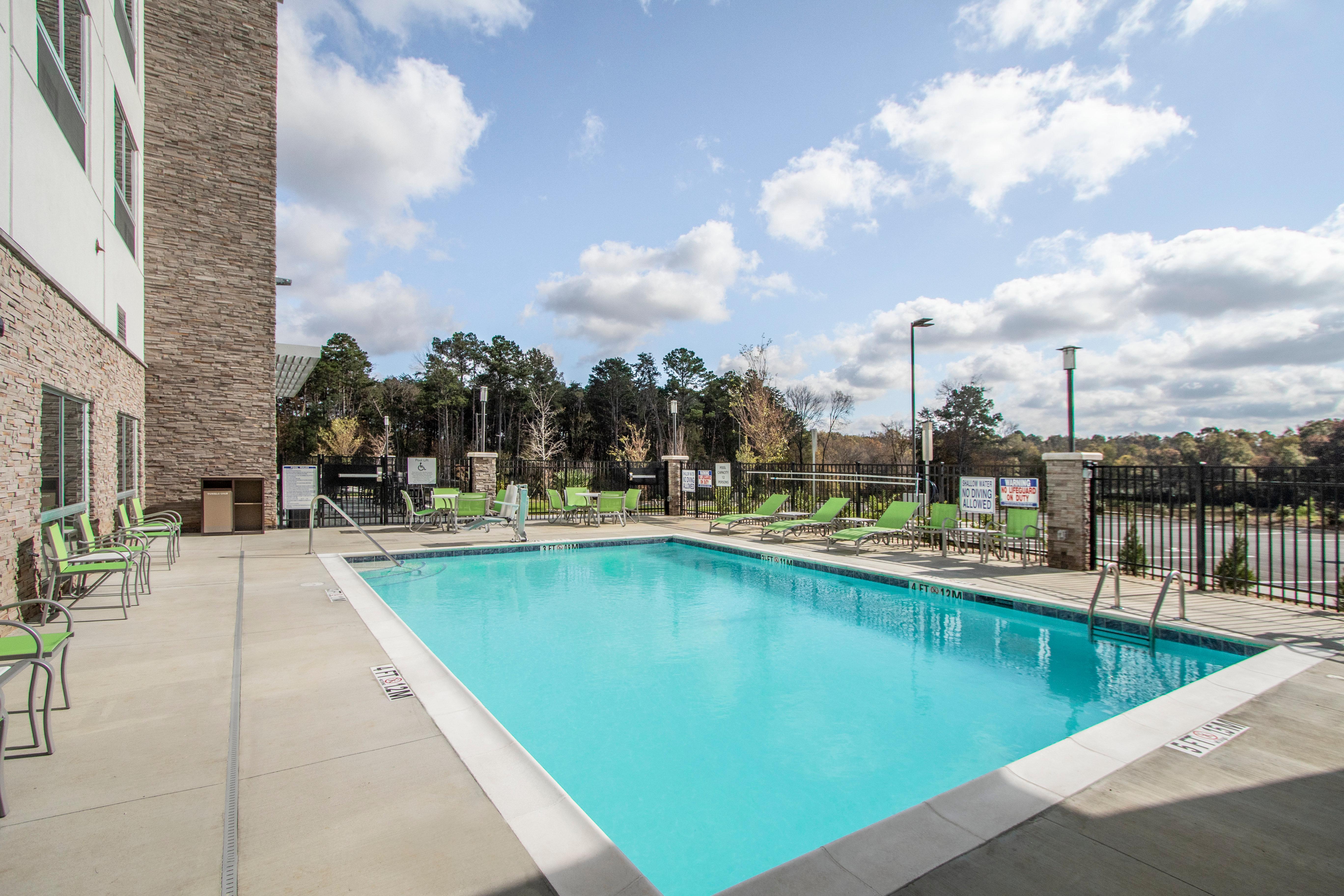 Holiday Inn Express & Suites Charlotte Southwest By Ihg Sterling Екстер'єр фото